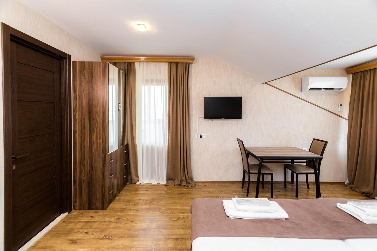 Elia Palace Hotel Tiflis Dış mekan fotoğraf
