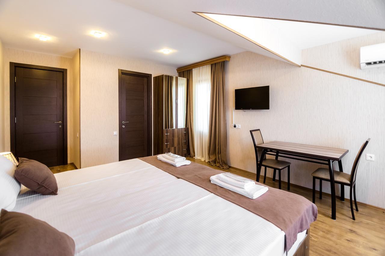 Elia Palace Hotel Tiflis Dış mekan fotoğraf