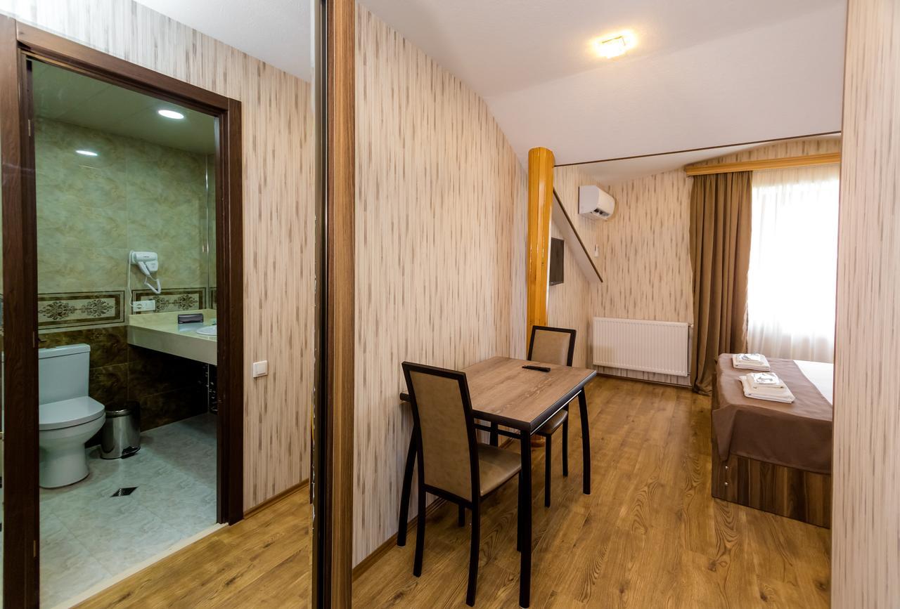 Elia Palace Hotel Tiflis Dış mekan fotoğraf
